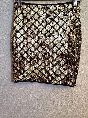 Windsor Black and Gold Sequin Mini Sequins Size S Skirt B27 P X